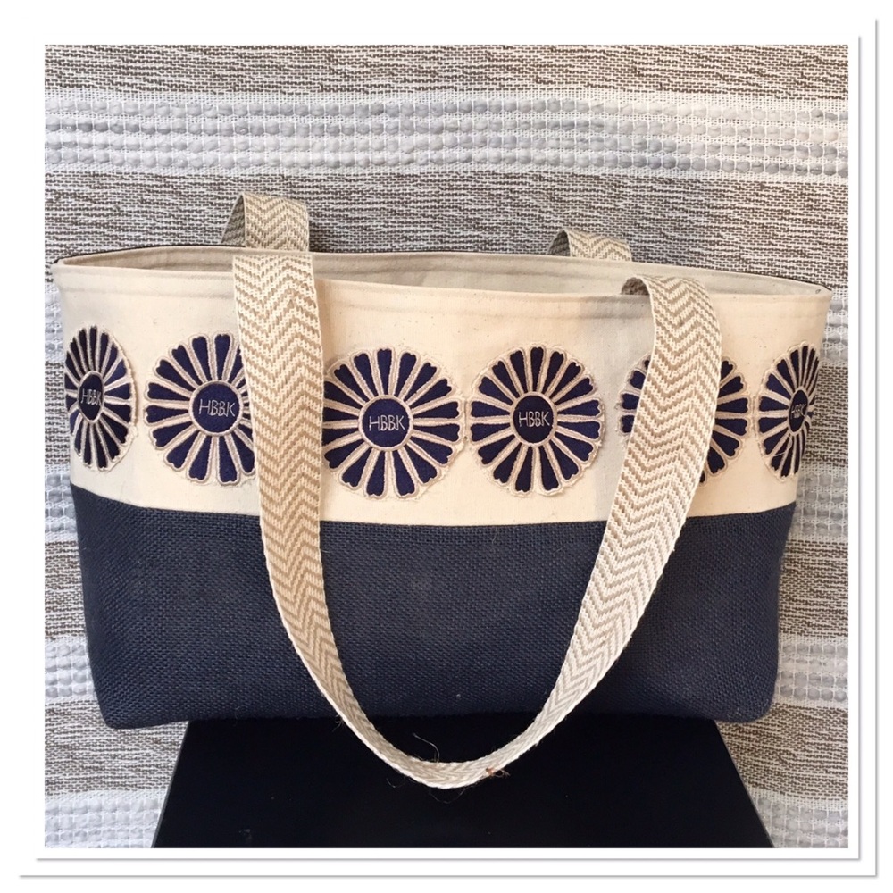 HBBK Cruise and Resort Luxury Vegan Tote - Picture 4 of 8